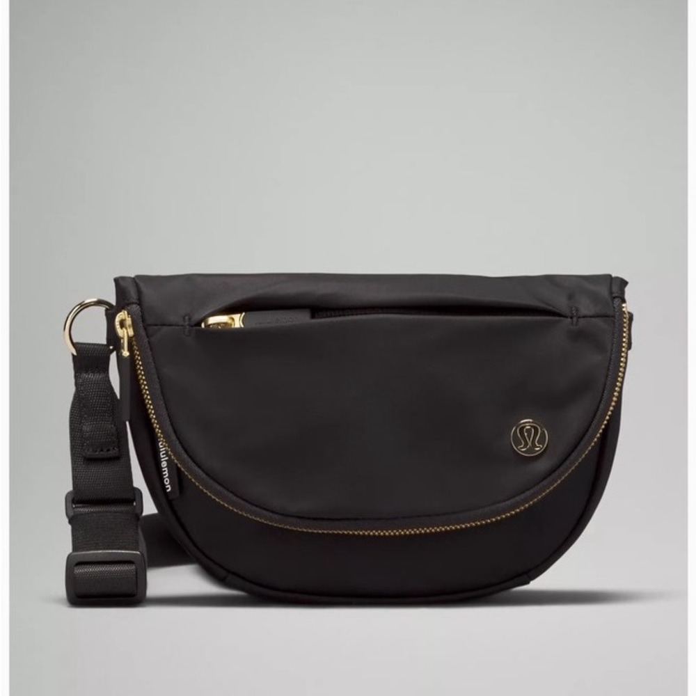 - All Night Festival Bag 1.5L Black/Gold